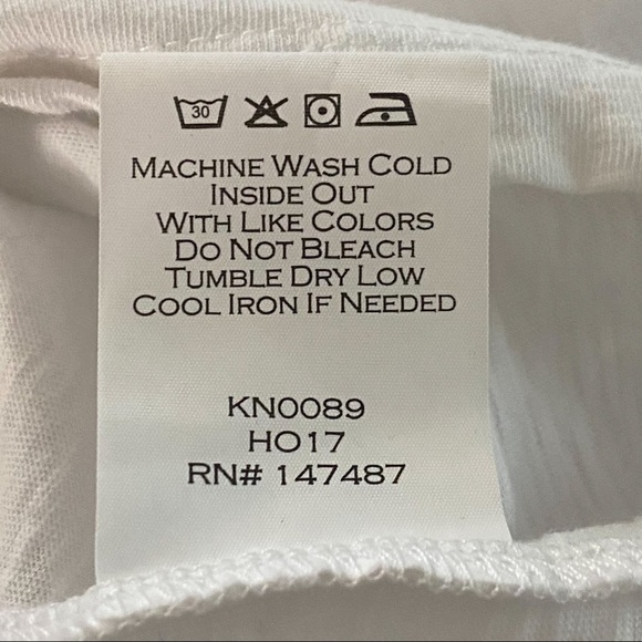 Draper James V-Neck T Shirt White - Picture 8 of 8